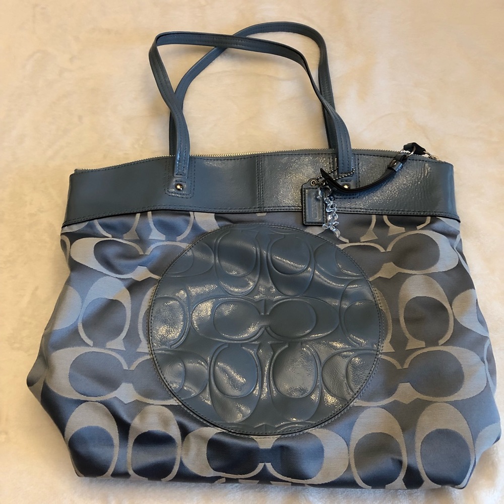 Coach Laura Signature Tote